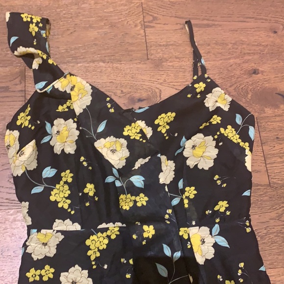 Cupcakes and cashmere cute floral dress, size 4 - Picture 2 of 8